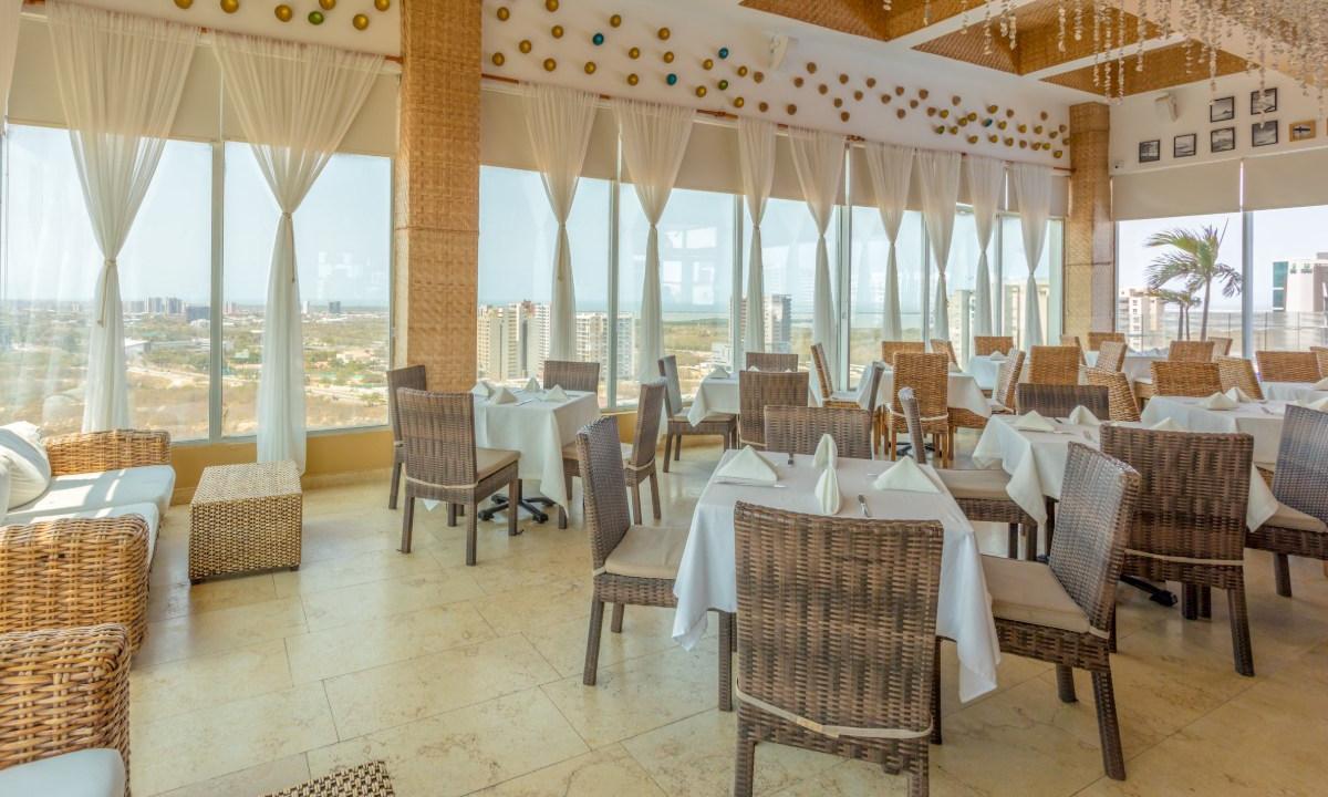 Restaurante Sky Collection LifeStyle Hotel y Suites Barranquilla Restaurante Sky Collection LifeStyle Hotel y Suites Barranquilla